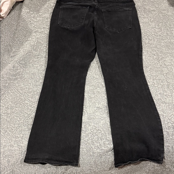 Old Navy Women's Black Flare Jeans - Picture 3 of 3